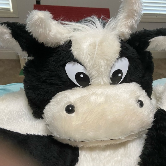 2 matching adult size Costumes one piece with separate cow heads. - Picture 3 of 10